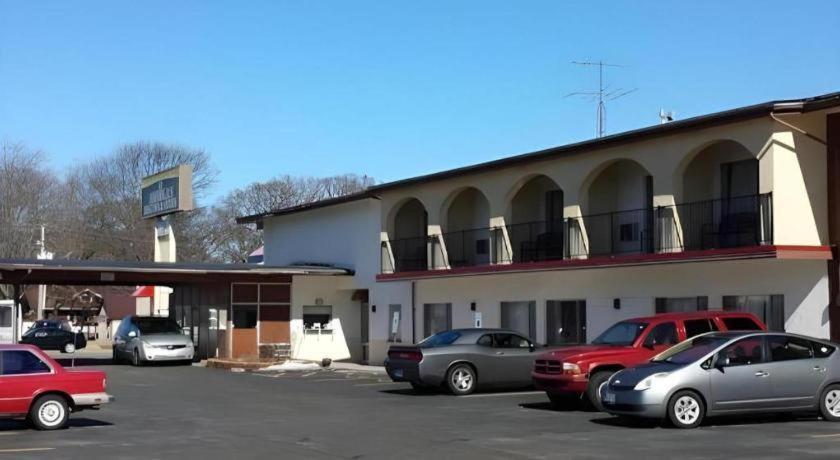America'S Best Inn Urbana Champaign Exterior photo
